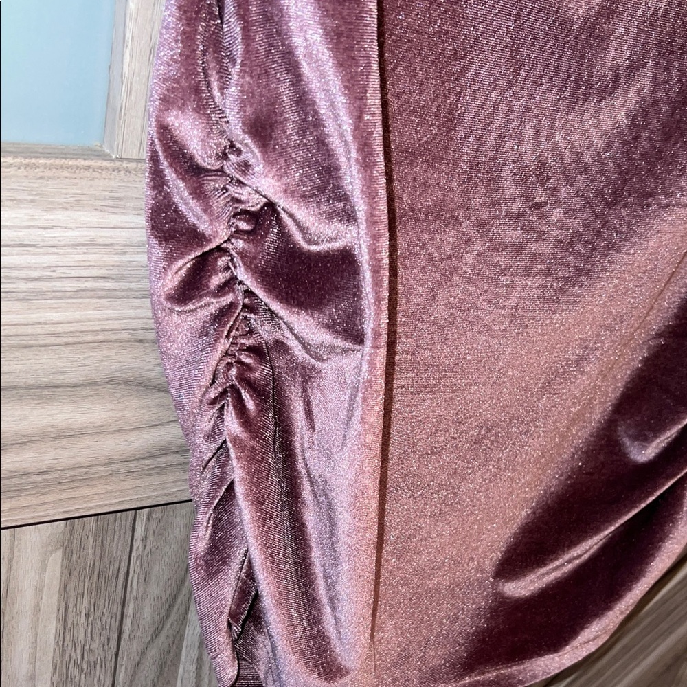 a new day Velvet Sleeveless Top - Deep Burgundy - Picture 3 of 4